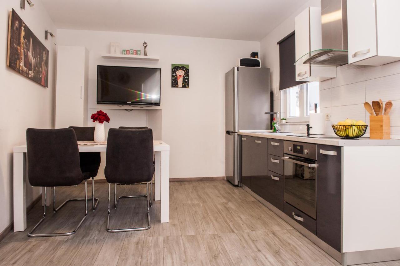 Miki - City Center Apartment With Large Balcony 斯普利特 外观 照片