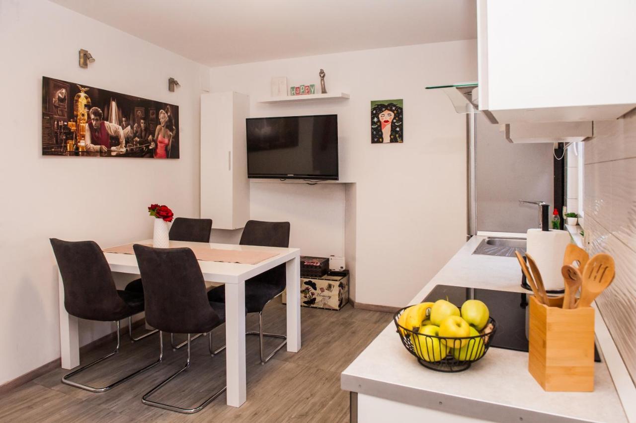 Miki - City Center Apartment With Large Balcony 斯普利特 外观 照片